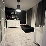 Apartment Zlata By Canas V Srdci Mesta, Len Par Krokov Od Hlavneho Namestia