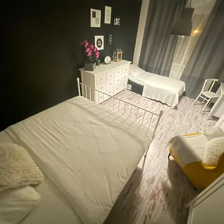 Zlata By Canas V Srdci Mesta, Len Par Krokov Od Hlavneho Namestia * Rimavská Sobota