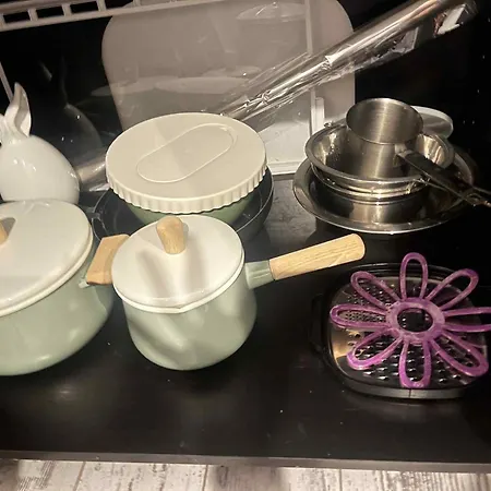 Zlata By Canas V Srdci Mesta, Len Par Krokov Od Hlavneho Namestia *