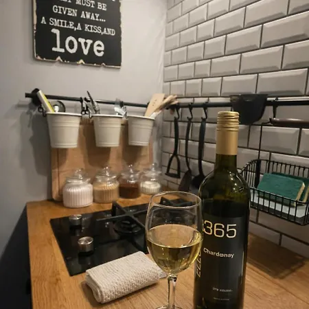 Zlata By Canas V Srdci Mesta, Len Par Krokov Od Hlavneho Namestia * Rimavska Sobota