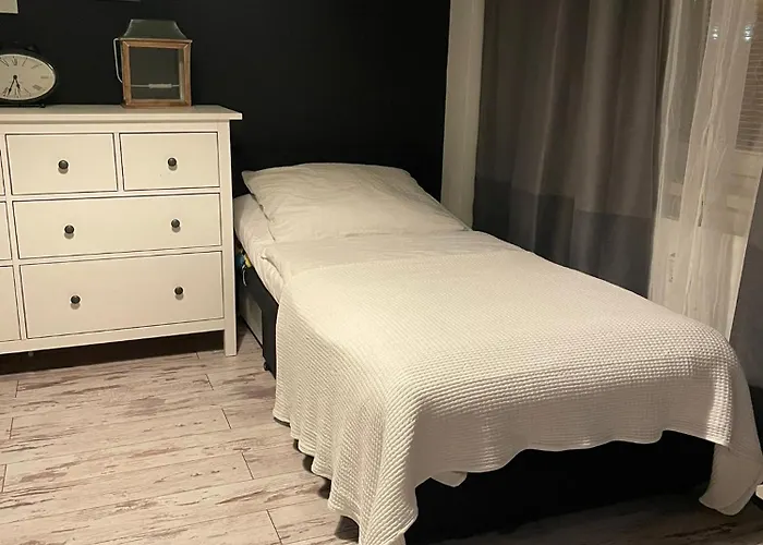 Zlata By Canas V Srdci Mesta, Len Par Krokov Od Hlavneho Namestia Rimavska Sobota